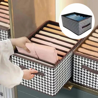 Zložljiv organizator za kavbojke za omaro