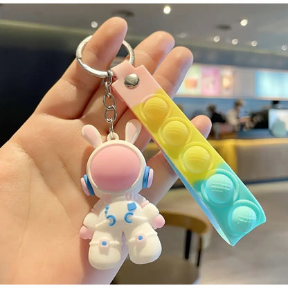 Obesek za ključe Vesoljski zajec Pimp