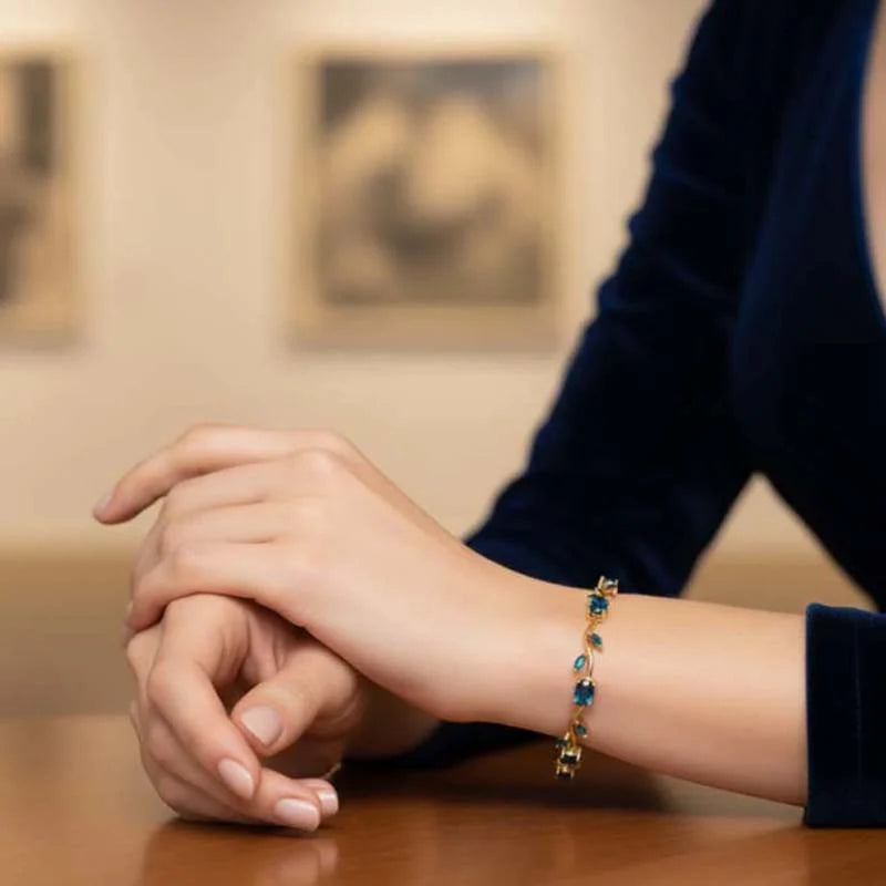 Unikatna zapestnica z obeskom za ženske