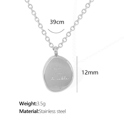 Unisex ogrlica z nepravilnim ovalnim obeskom