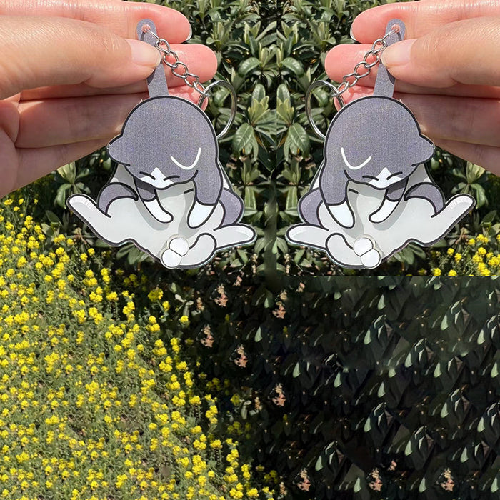 Igranje z jajci in obeskom za ključe z muckom - spiiyle