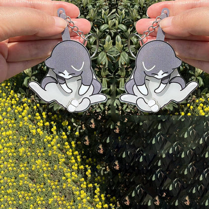 Igranje z jajci in obeskom za ključe z muckom - spiiyle