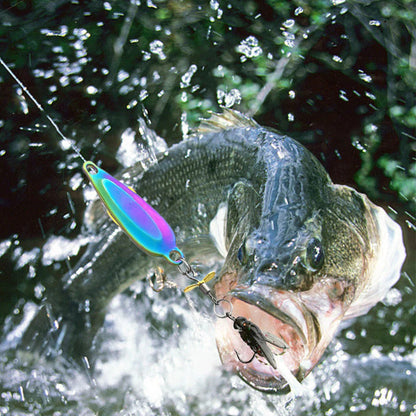 Inovativna oblika - kovinski kavelj za muhe - spiiyle