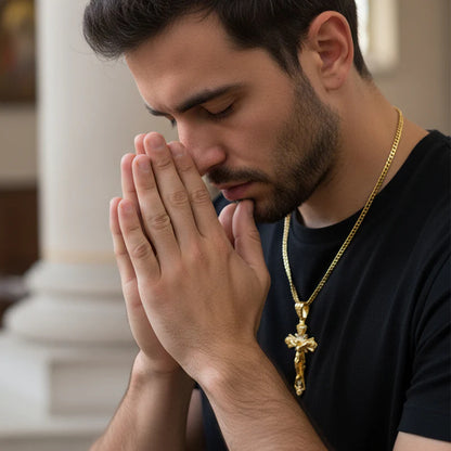 Ogrlica z obeskom, ki prikazuje Jezusa