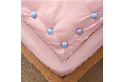 Držalo za odejo Cozy Bed – varno in nedrseče, trpežno oblikovanje za vse vrste posteljnine