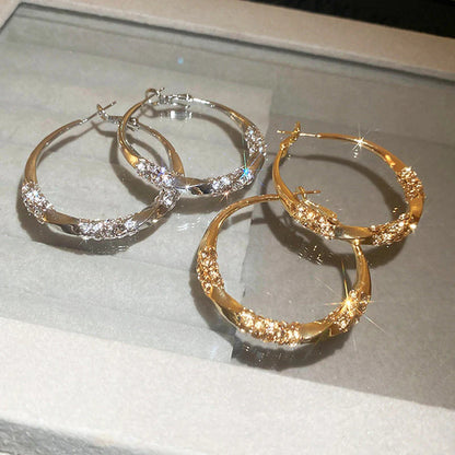 Krožni obeski s cirkoni