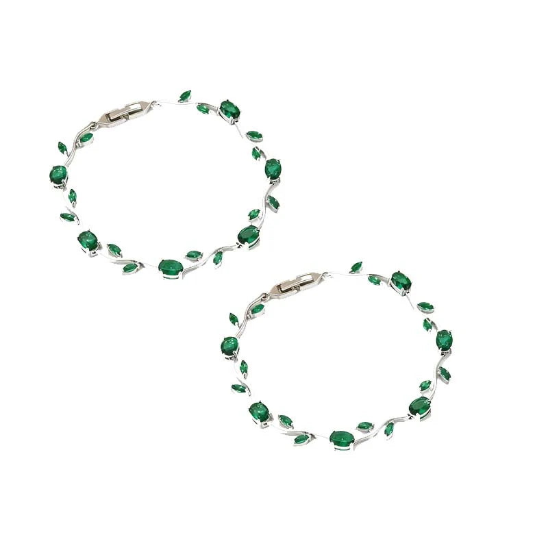 Unikatna zapestnica z obeskom za ženske